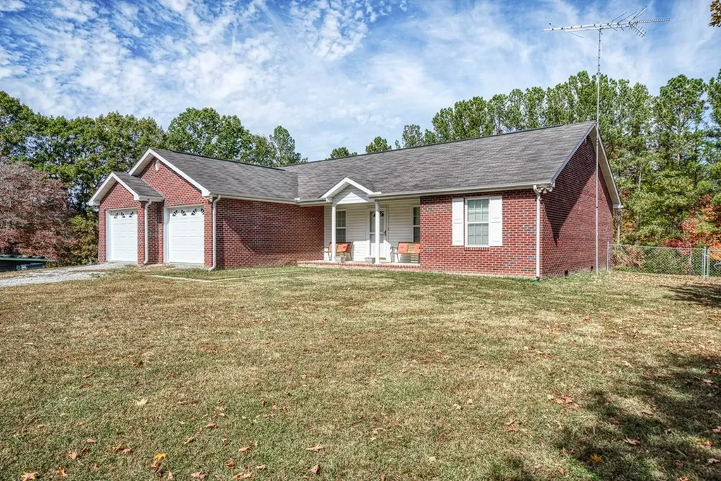 259 Alloway Road Grandview TN 37337