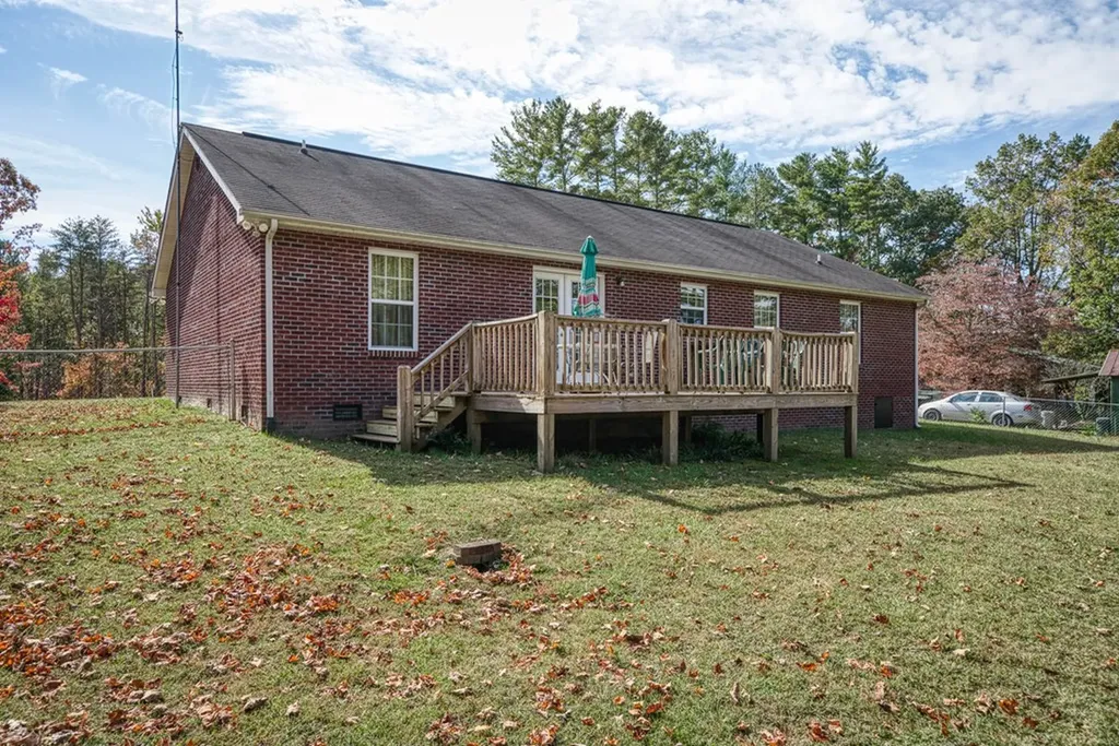 259 Alloway Road Grandview TN 37337