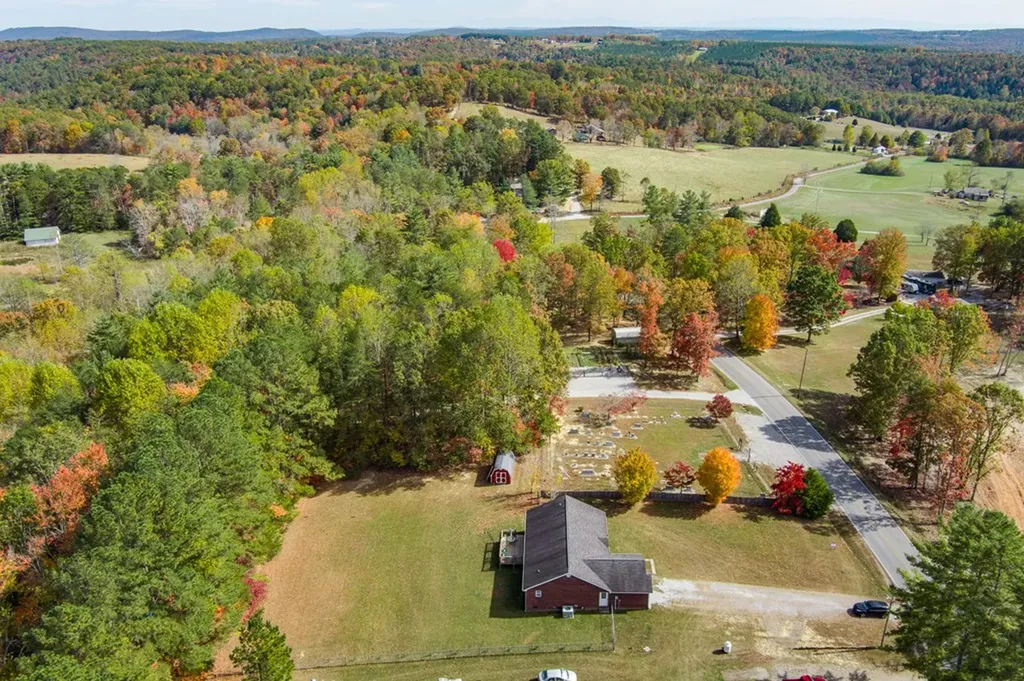 259 Alloway Road Grandview TN 37337