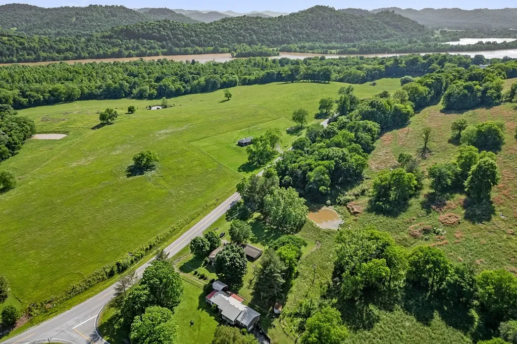 54.79ac Gladdice Highway Gainesboro TN 38562