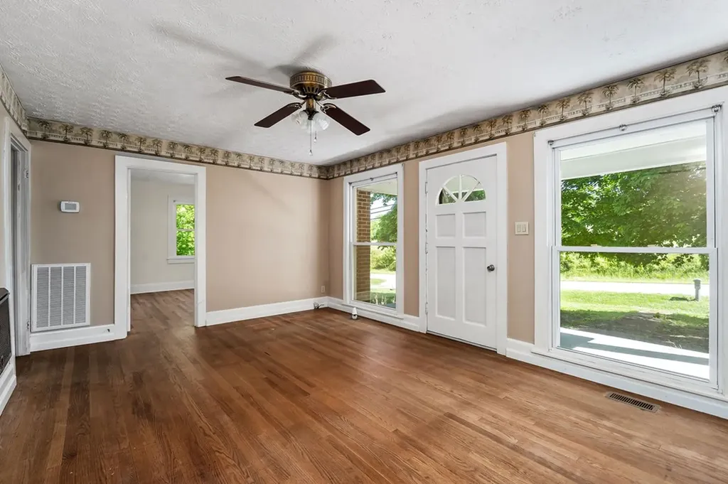 2110 Gladdice Highway Gainesboro TN 38562