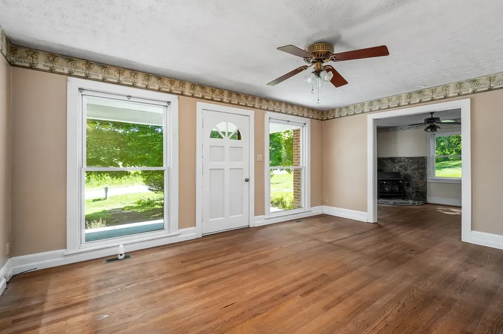2110 Gladdice Highway Gainesboro TN 38562