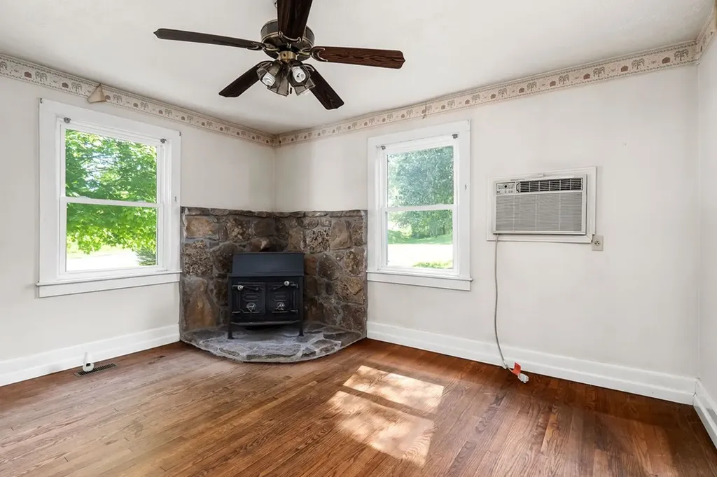 2110 Gladdice Highway Gainesboro TN 38562