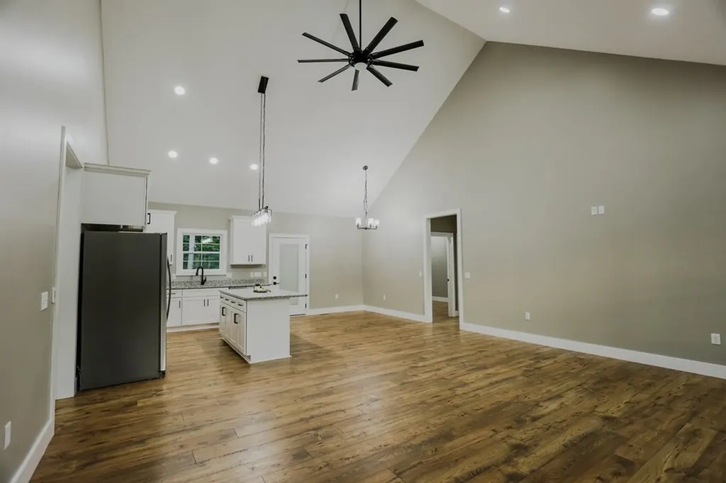 384 West Meadow Creek Road Monterey TN 38574