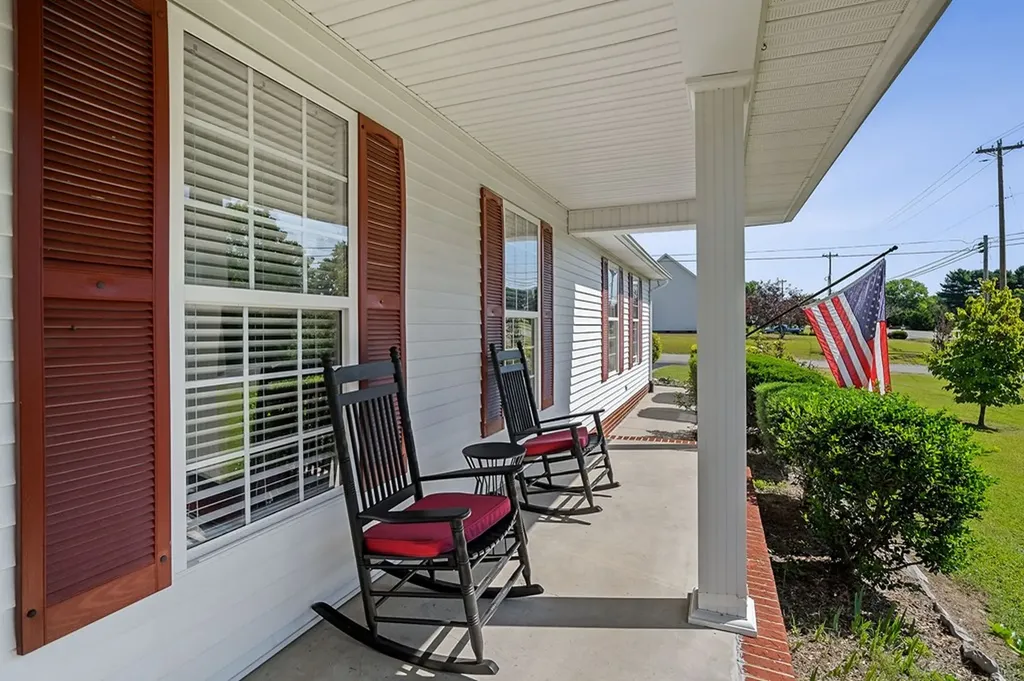 6905 Cookeville Boat Dock Road Baxter TN 38544