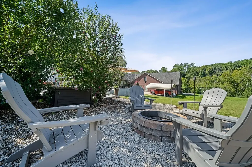 6905 Cookeville Boat Dock Road Baxter TN 38544