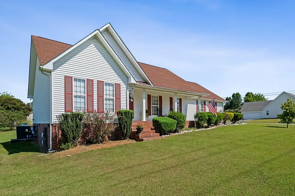 6905 Cookeville Boat Dock Road Baxter TN 38544