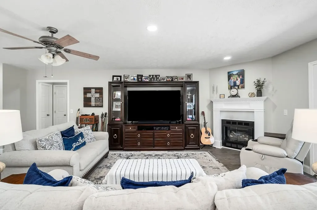 6905 Cookeville Boat Dock Road Baxter TN 38544