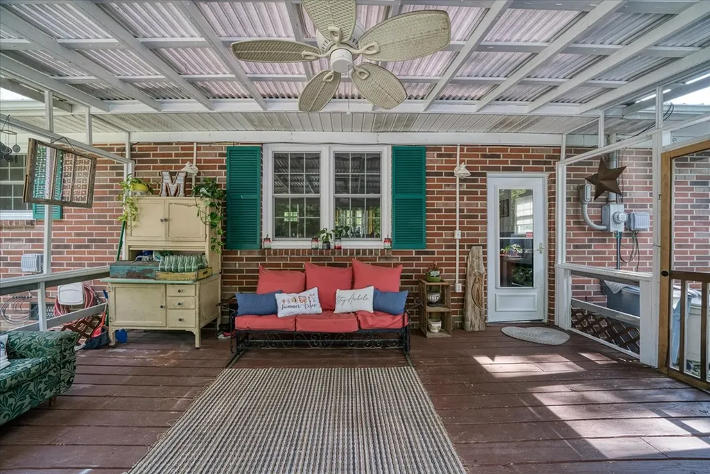 1388 Park Drive Cookeville TN 38501-1947