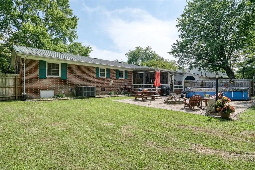 1388 Park Drive Cookeville TN 38501-1947