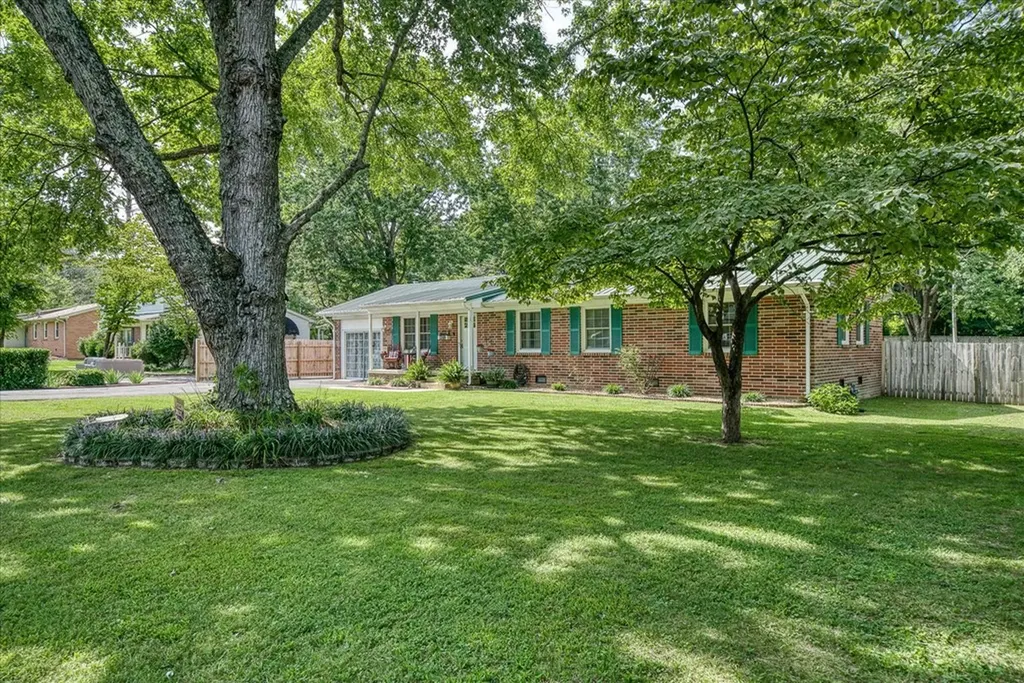 1388 Park Drive Cookeville TN 38501-1947