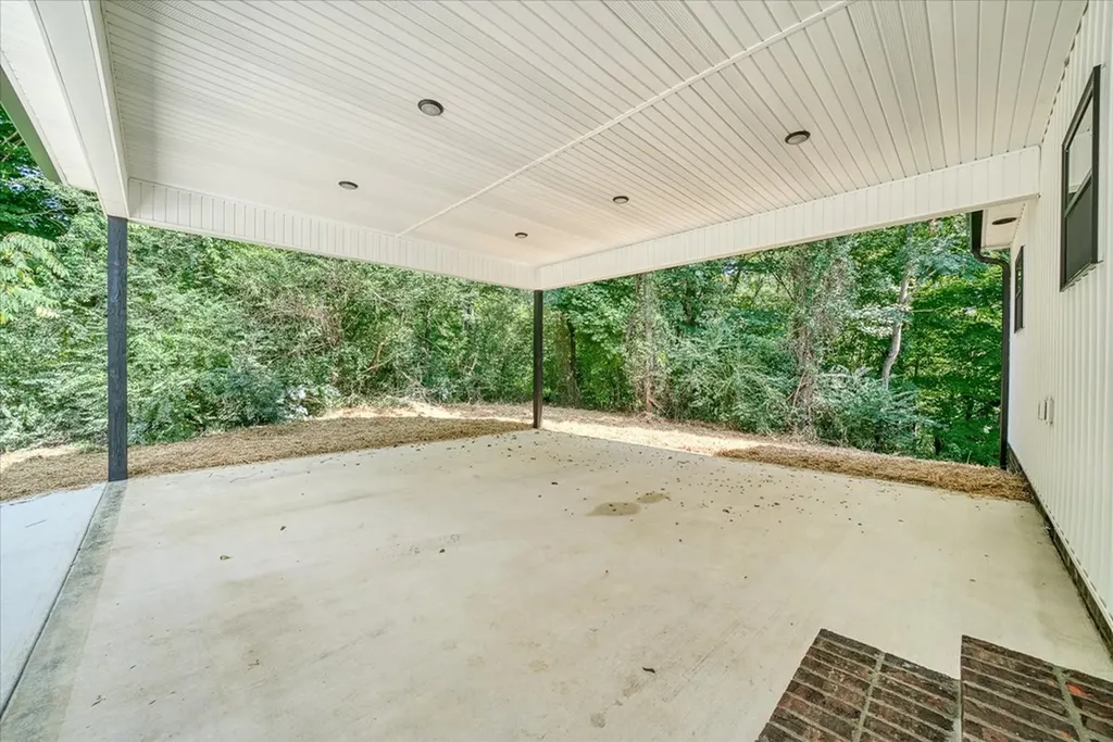 2385 Pea Ridge Fire Tower Celina TN 38551
