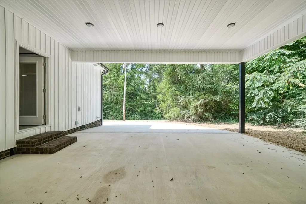 2385 Pea Ridge Fire Tower Celina TN 38551