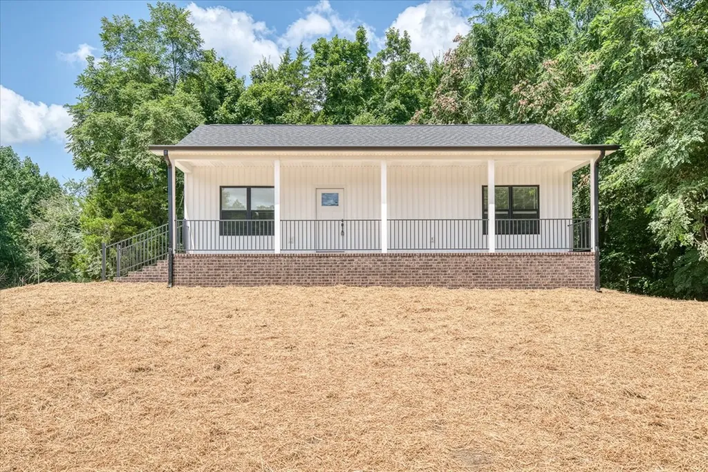 2385 Pea Ridge Fire Tower Celina TN 38551