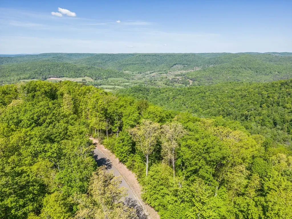 716 Eastridge Pass Monterey TN 38574