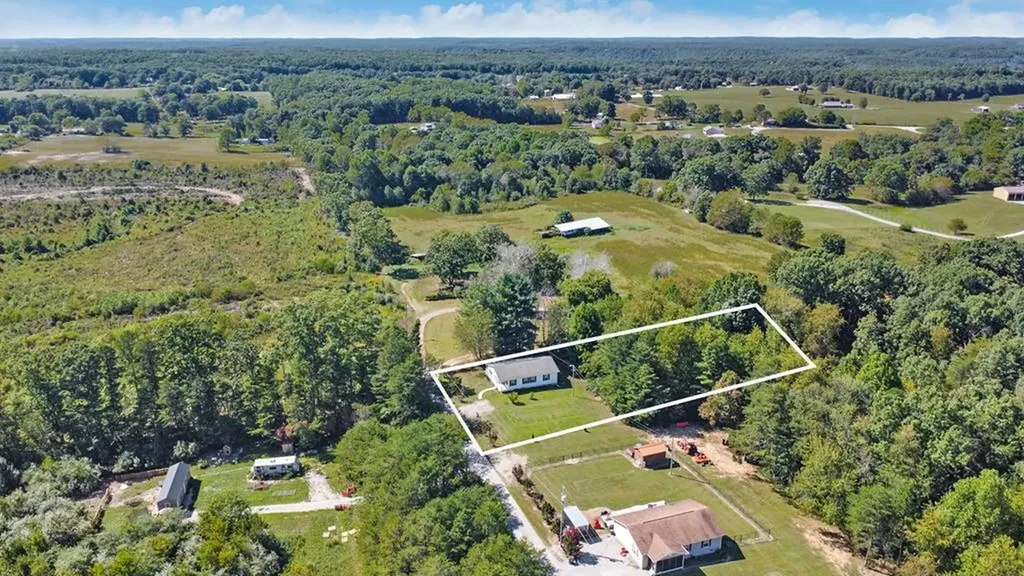 172 Davis Cook Road Grimsley TN 38565