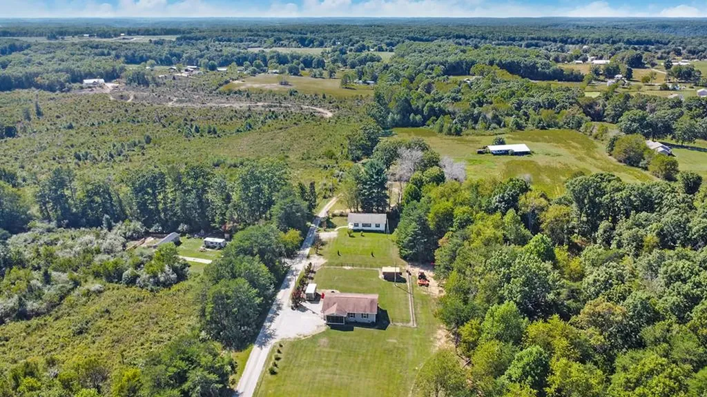 172 Davis Cook Road Grimsley TN 38565