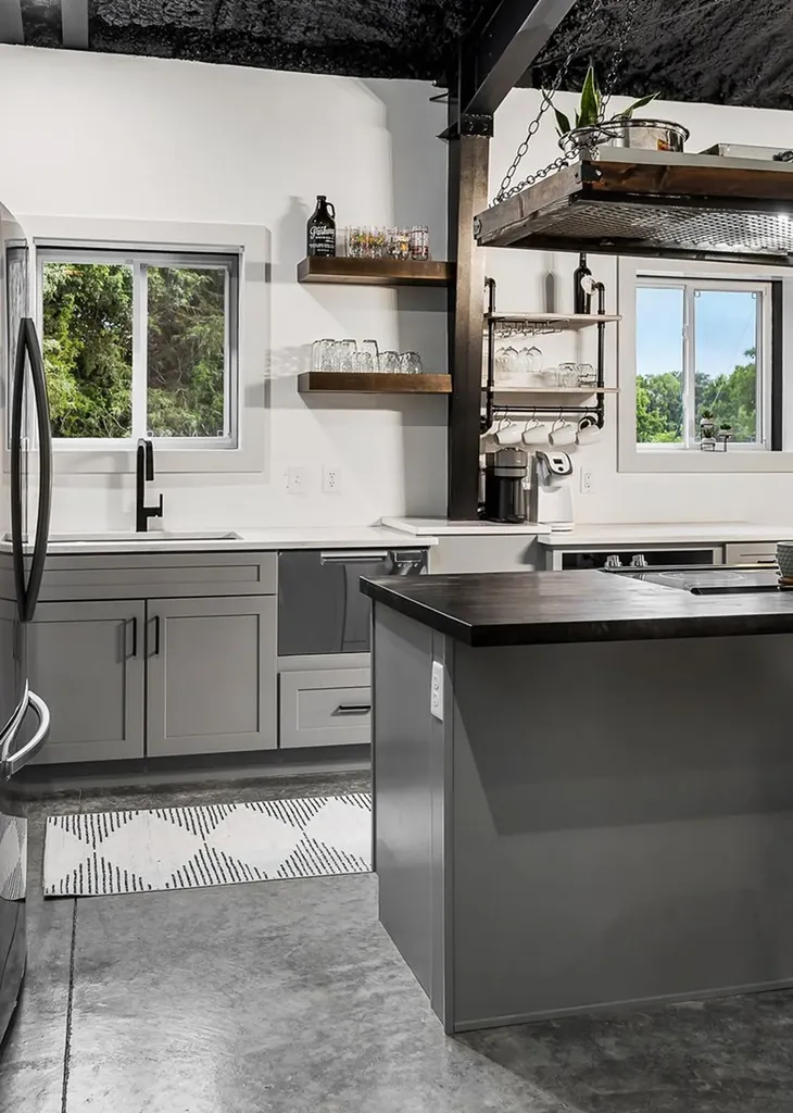 227 Lake Bluff Road Baxter TN 38544