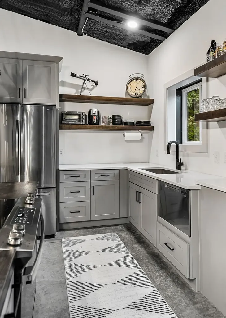 227 Lake Bluff Road Baxter TN 38544