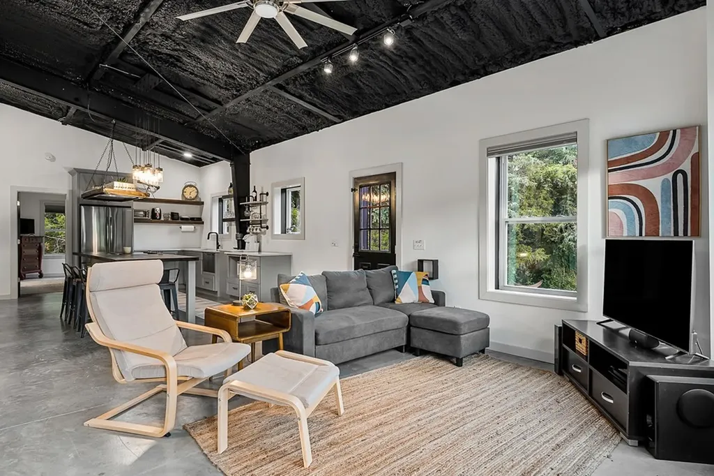 227 Lake Bluff Road Baxter TN 38544