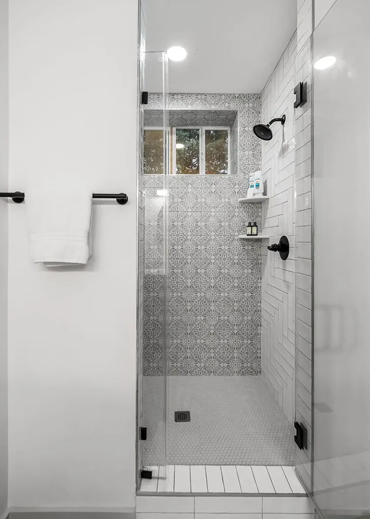 227 Lake Bluff Road Baxter TN 38544