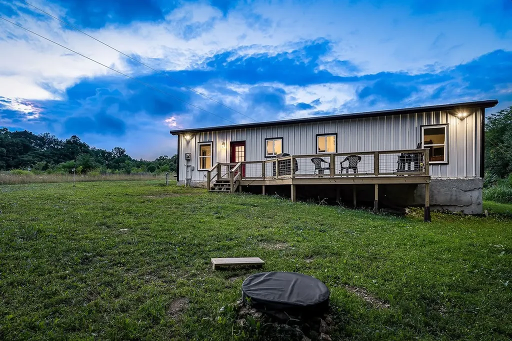 227 Lake Bluff Road Baxter TN 38544