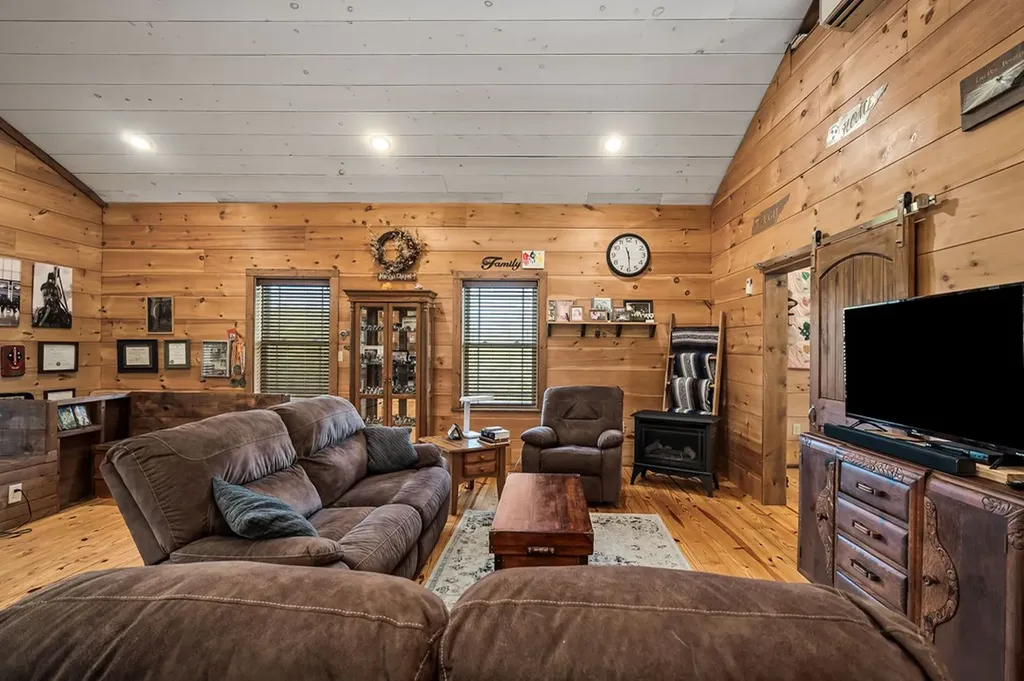 157 Eckles Cemetery Road Cookeville TN 38506