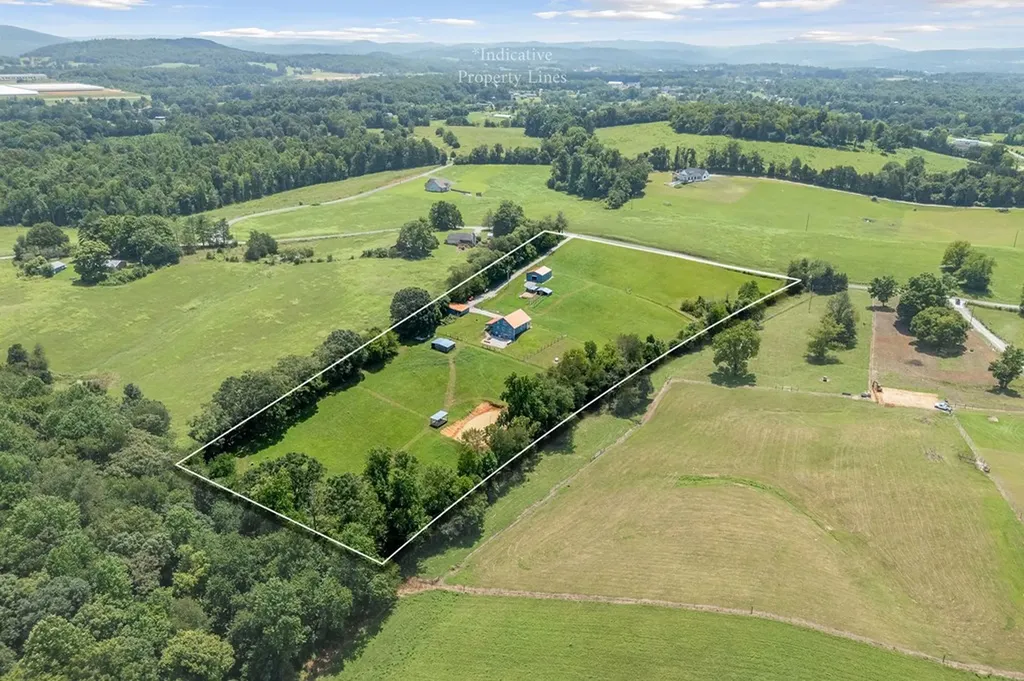 157 Eckles Cemetery Road Cookeville TN 38506