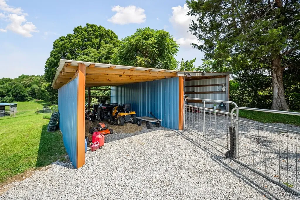 157 Eckles Cemetery Road Cookeville TN 38506