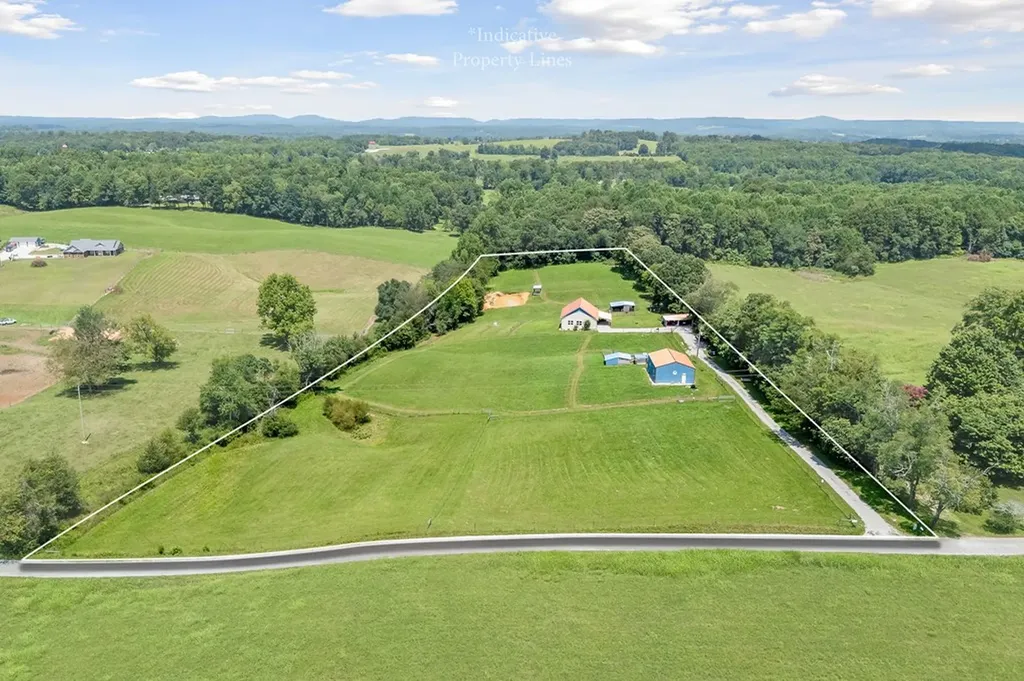 157 Eckles Cemetery Road Cookeville TN 38506