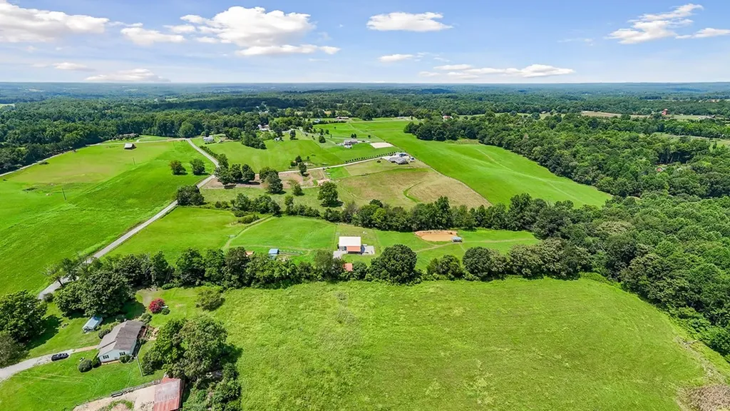 157 Eckles Cemetery Road Cookeville TN 38506