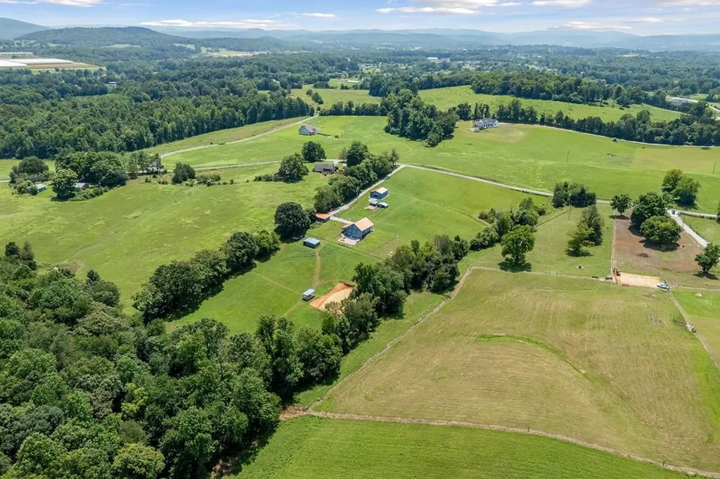 157 Eckles Cemetery Road Cookeville TN 38506