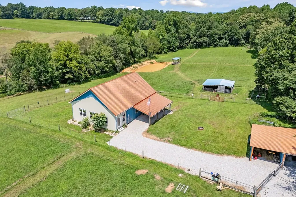 157 Eckles Cemetery Road Cookeville TN 38506