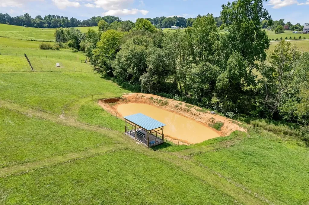 157 Eckles Cemetery Road Cookeville TN 38506