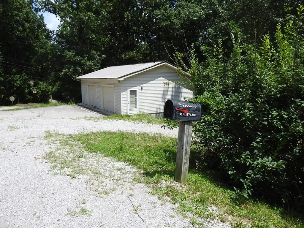 136 Misty Lane Jamestown TN 38556