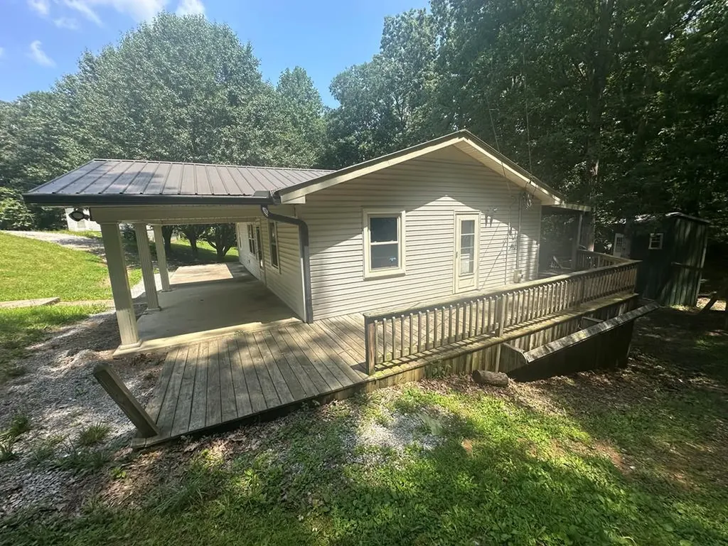 136 Misty Lane Jamestown TN 38556