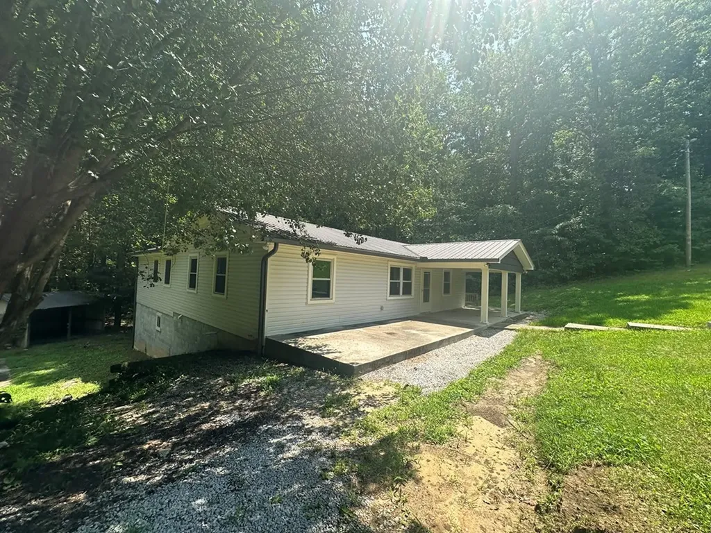 136 Misty Lane Jamestown TN 38556