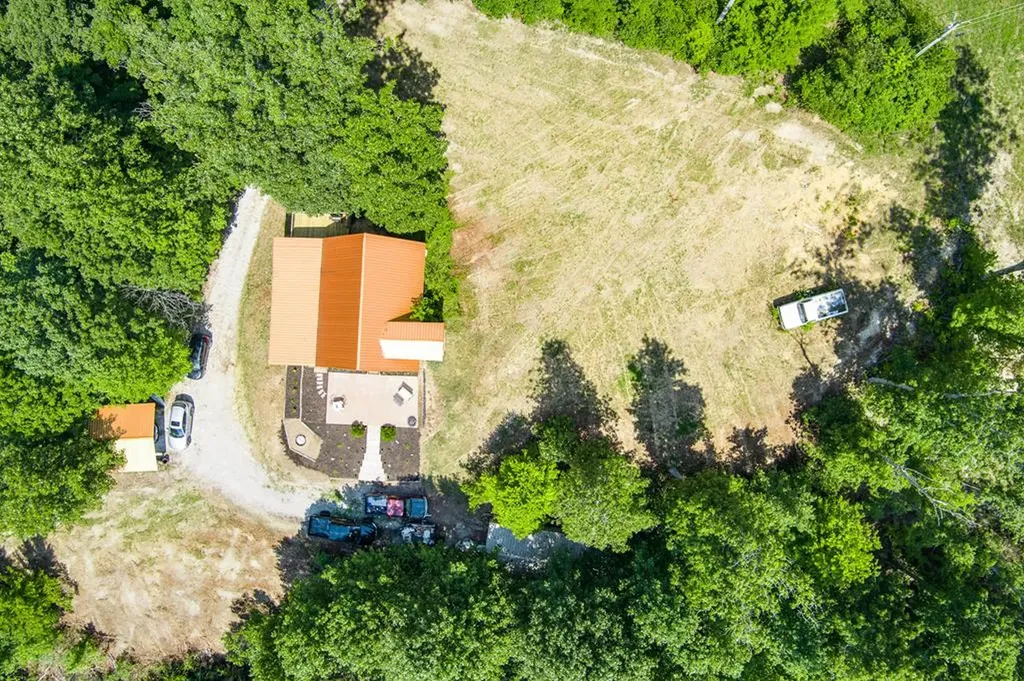 9317 Dobbs Cemetery Baxter TN 38506