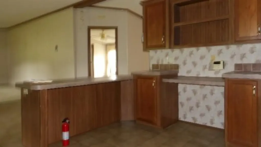 11500 Clay County Highway Moss TN 38575