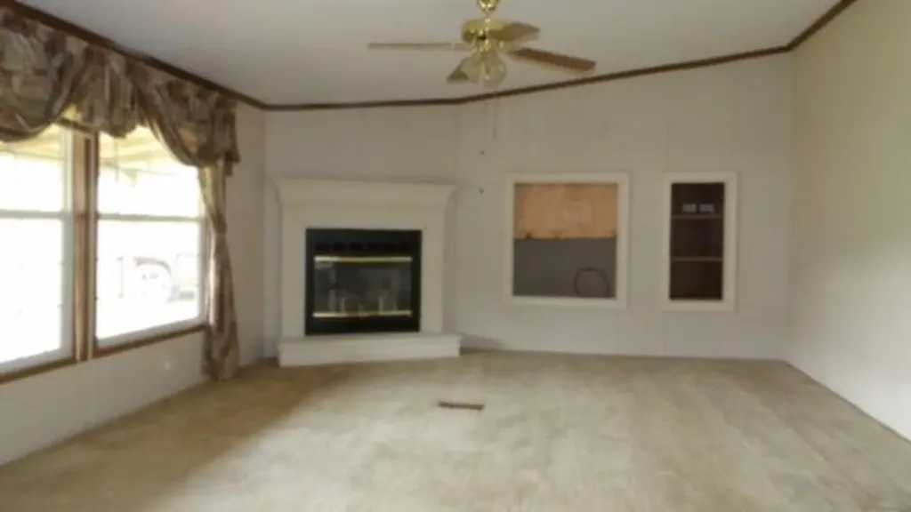 11500 Clay County Highway Moss TN 38575