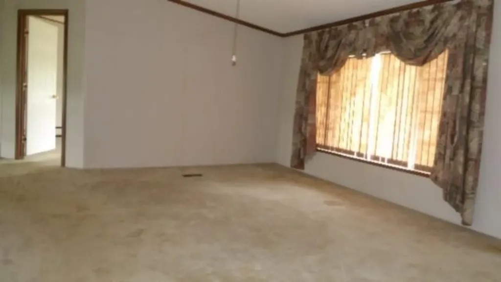 11500 Clay County Highway Moss TN 38575