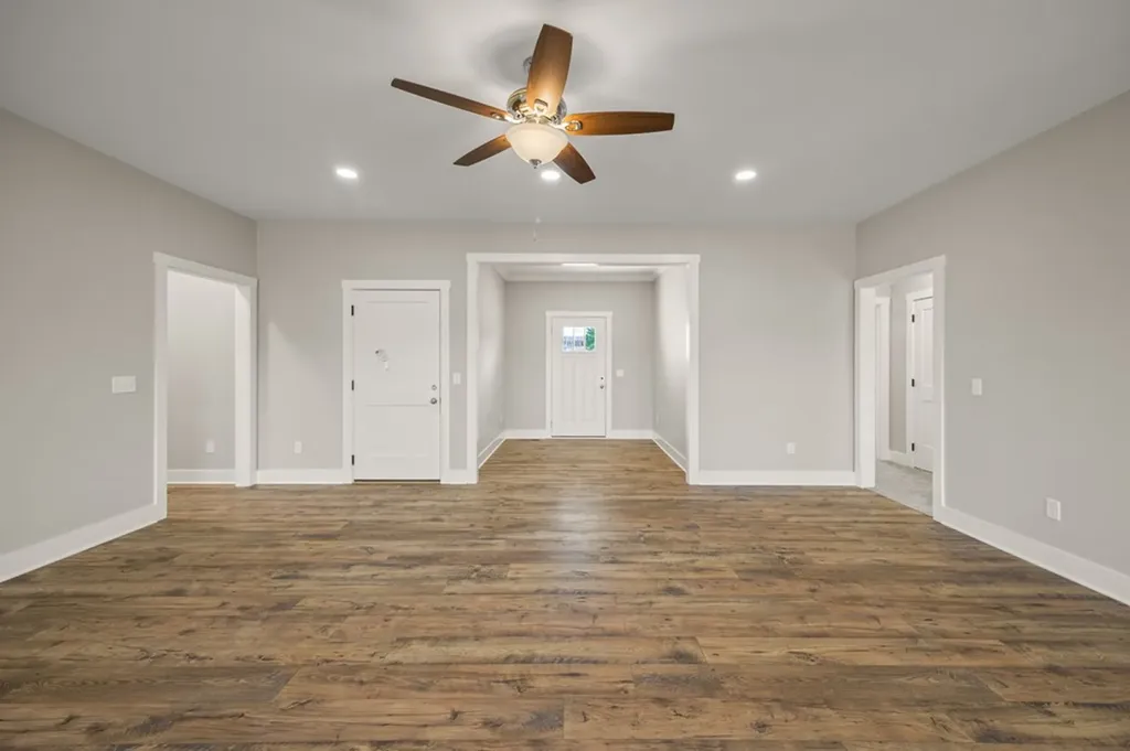 4633 Window Cliff Road Baxter TN 38544