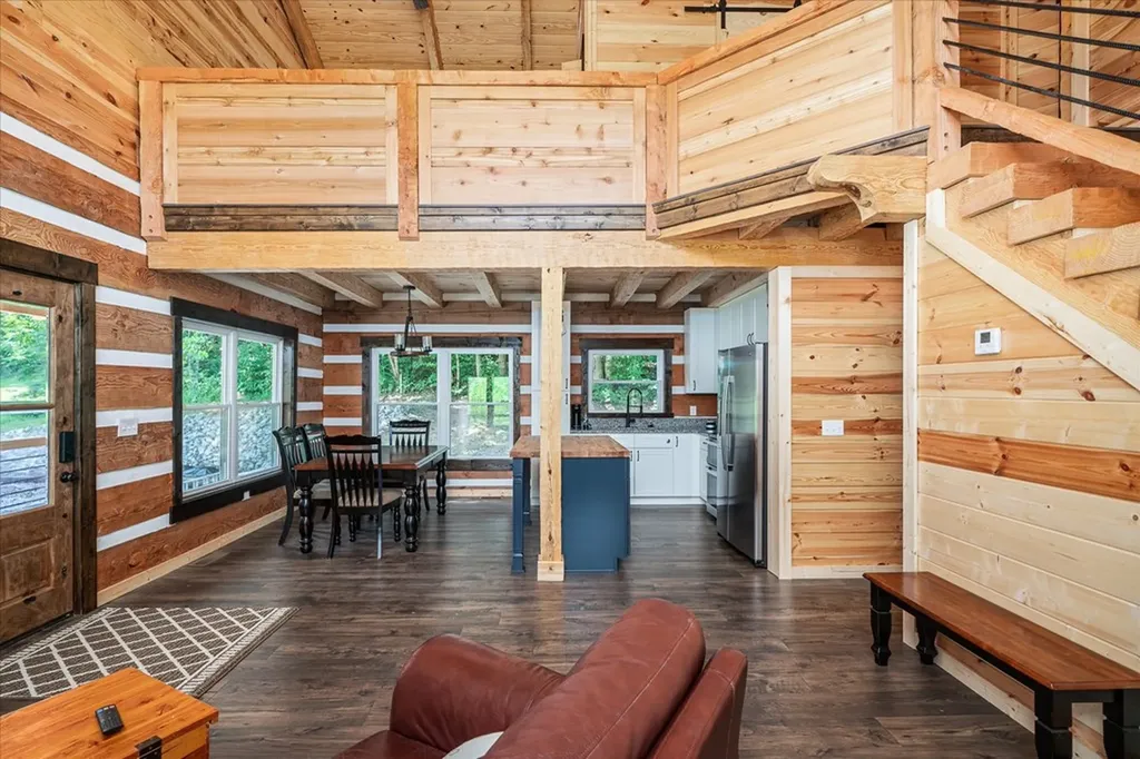 366 S. Cave Valley Road Byrdstown TN 38549