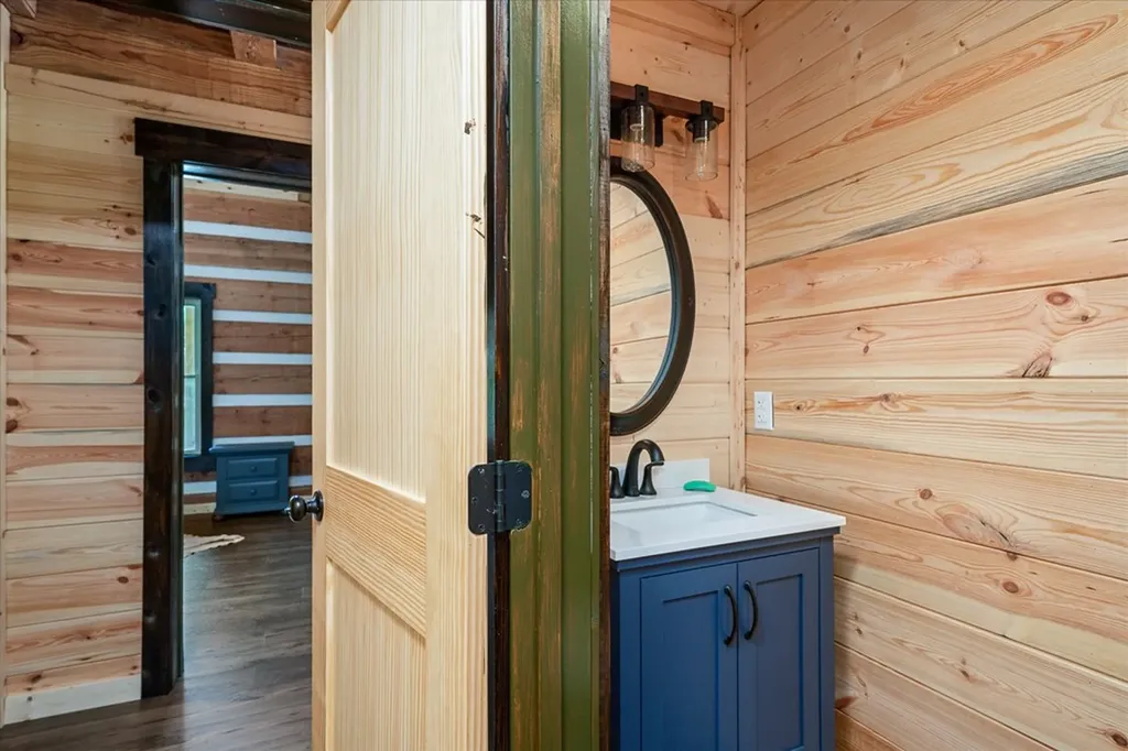 366 S. Cave Valley Road Byrdstown TN 38549