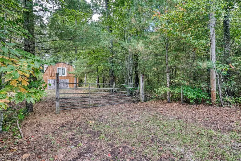 1015 Brown Creek Drive Crossville TN 38571