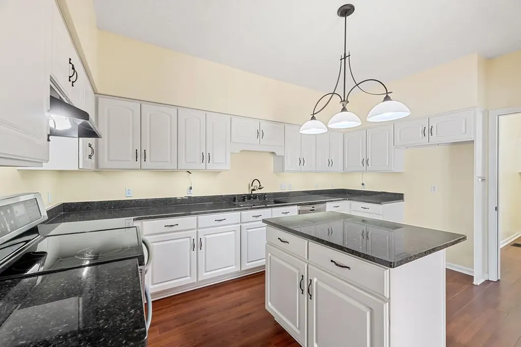 1305 Pimlico Drive Cookeville TN 38506-5674
