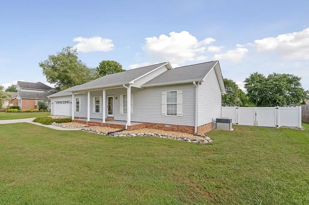 1305 Pimlico Drive Cookeville TN 38506-5674