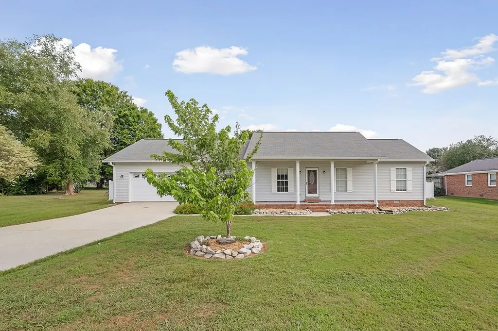1305 Pimlico Drive Cookeville TN 38506-5674