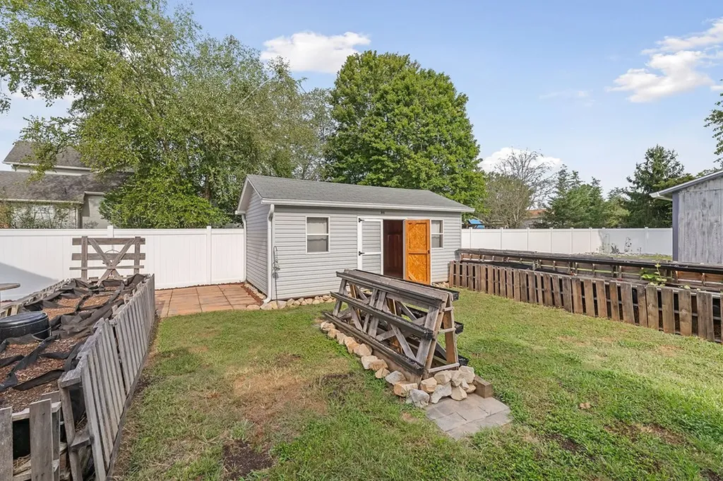 1305 Pimlico Drive Cookeville TN 38506-5674