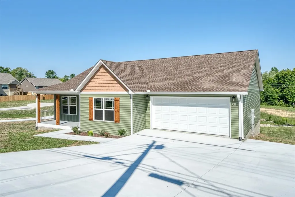 395 Dayton Avenue Crossville TN 38555